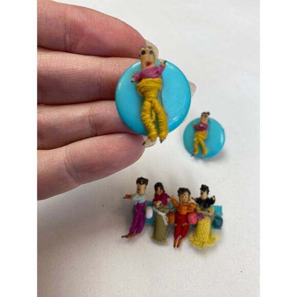 vintage 1980s Guatemalan folk art worry doll brooch and earring set wearable art - Picture 2 of 5